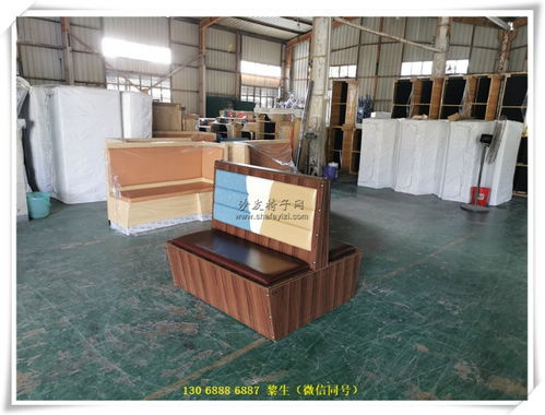 中式火鍋店卡座沙發(fā)與鄖陽區(qū)龍蝦館家具的融合設(shè)計